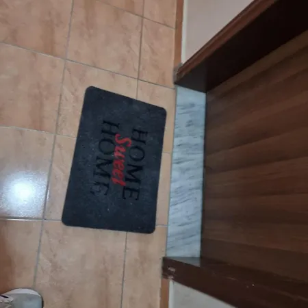 Small At Seaside Apartament Wlora